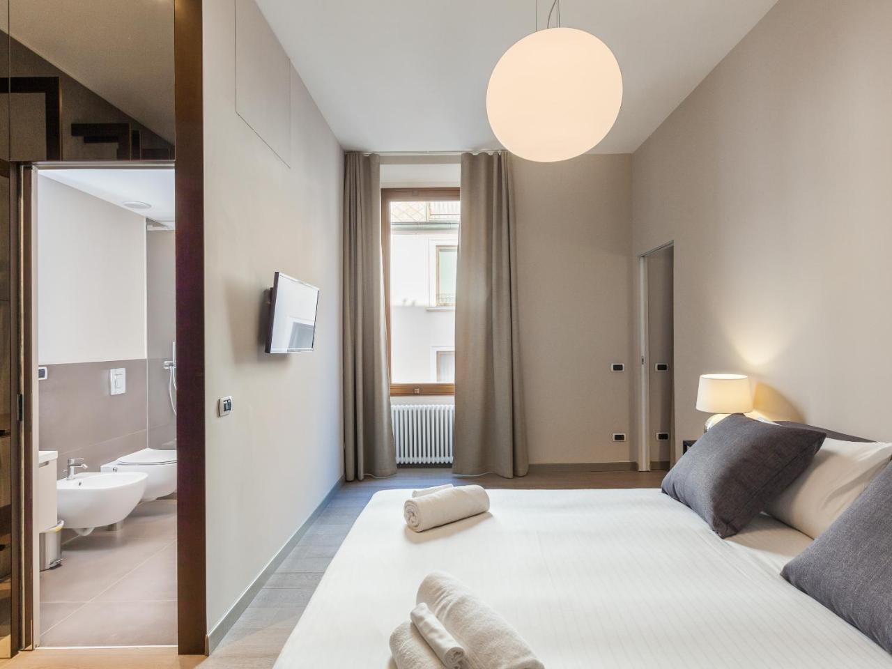 Easyhomes-Duomo Suites & Apartments Milano Exteriör bild