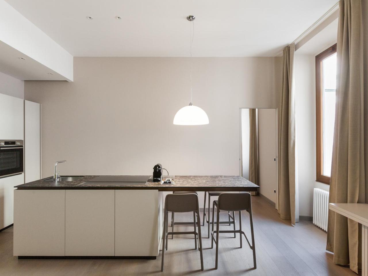 Easyhomes-Duomo Suites & Apartments Milano Exteriör bild